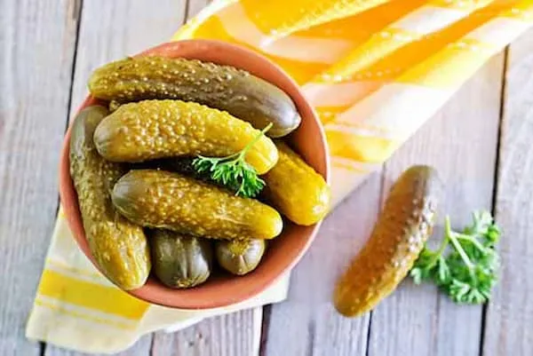 خرید و قیمت انواع کنسرو خیارشور سرکه ای